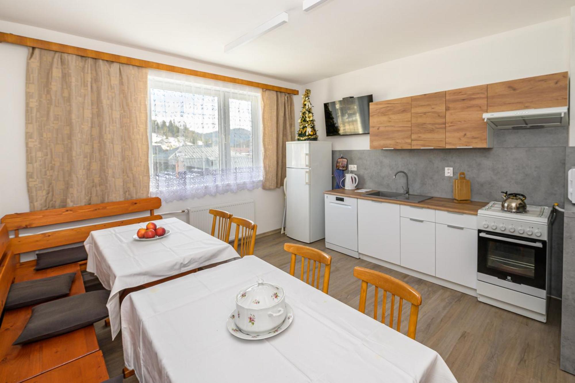 Guesthouse Cyprian Ždiar Eksteriør billede