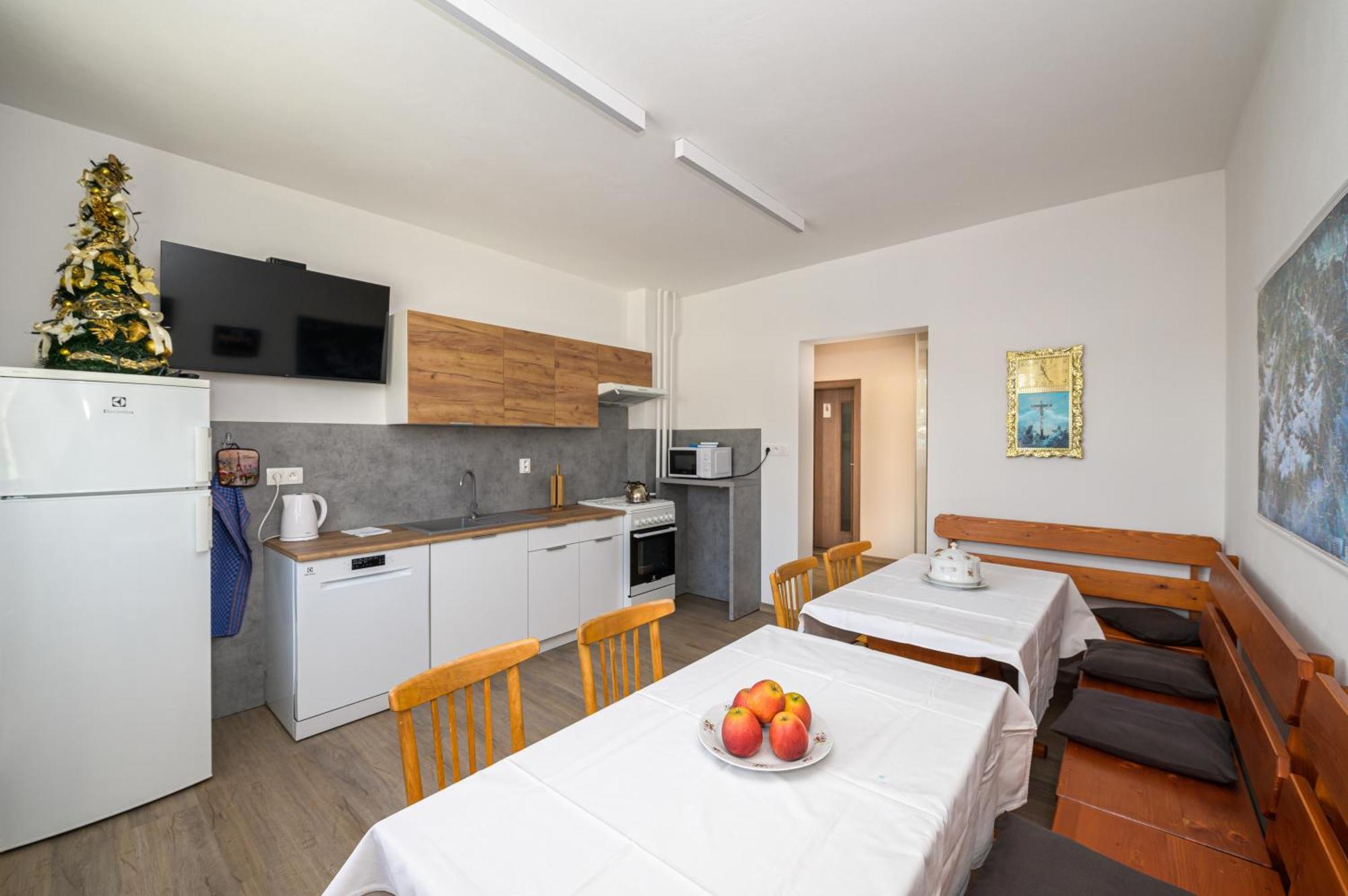 Guesthouse Cyprian Ždiar Eksteriør billede