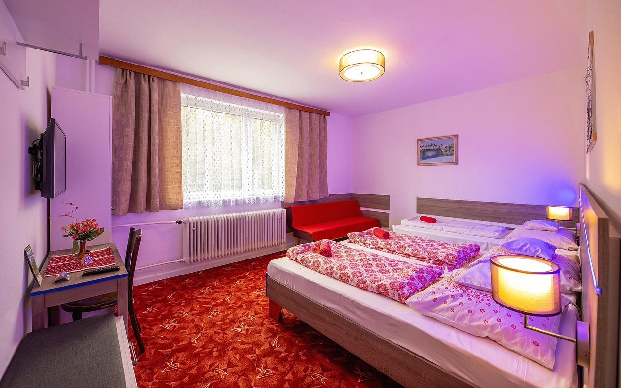 Guesthouse Cyprian Ždiar Eksteriør billede
